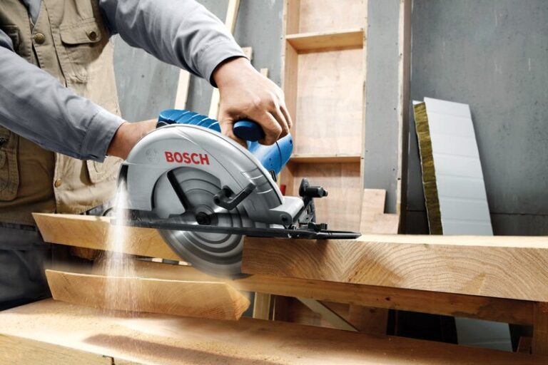 Máy cưa đĩa Bosch GKS 235 Turbo