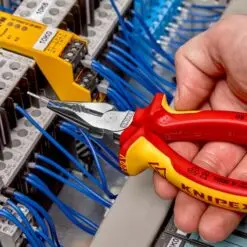 Kìm mũi nhọn dài cách điện Knipex 08 26 185